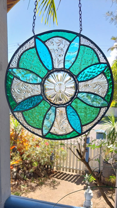 Floral Mandala 💙💚🤍
