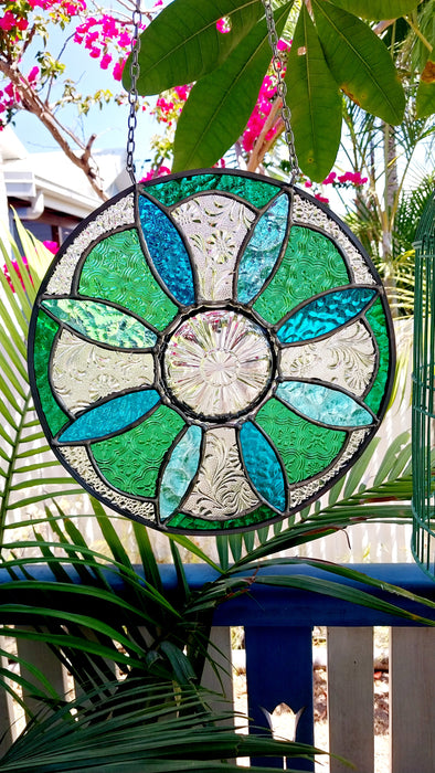Floral Mandala 💙💚🤍