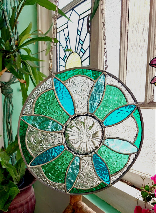 Floral Mandala 💙💚🤍
