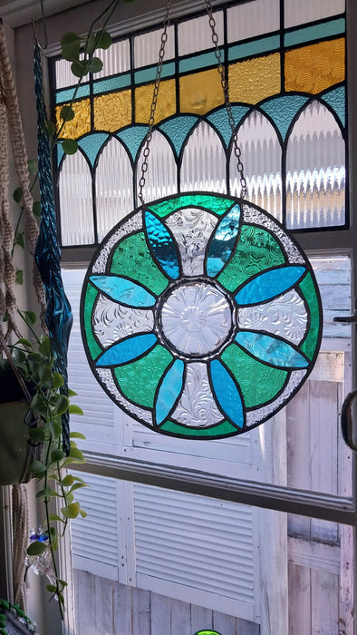 Floral Mandala 💙💚🤍