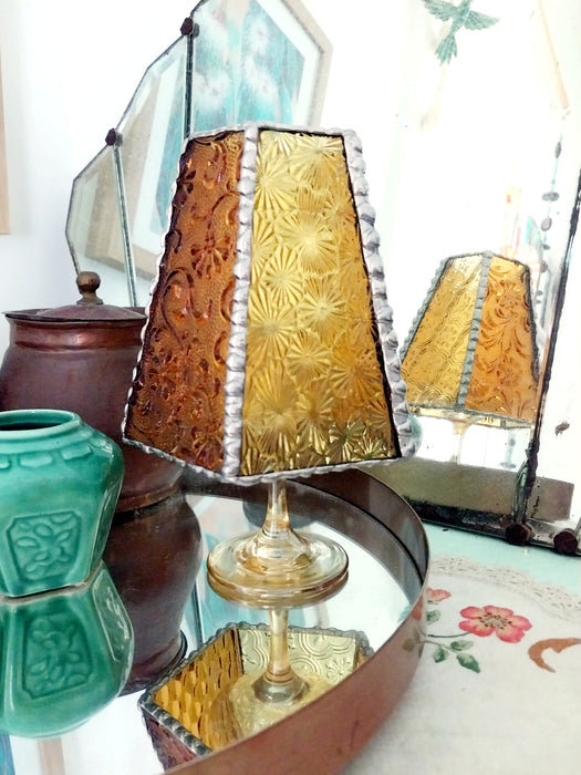 Mini stained glass light.💛