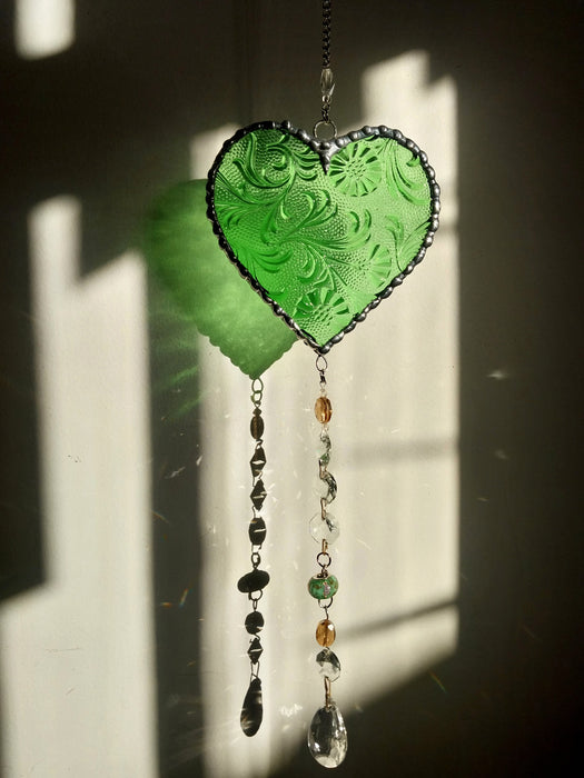 Available Saturday 3pm AEST  Heart of sparkling sunshine 💚         green Japanese floral