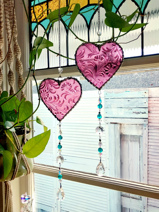 Available Saturday 3pm AEST  Heart of sparkling sunshine 🩷           pink Japanese floral (blue beads)