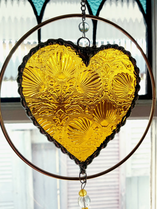 Heart of sparkling sunshine 💛            Yellow Oceanic
