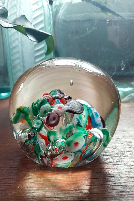 Vintage art glass paperweight in millifiori design