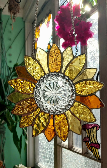 Available Saturday 13th june 3pm AEST Sunflower