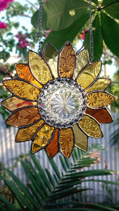Available Saturday 13th june 3pm AEST Sunflower