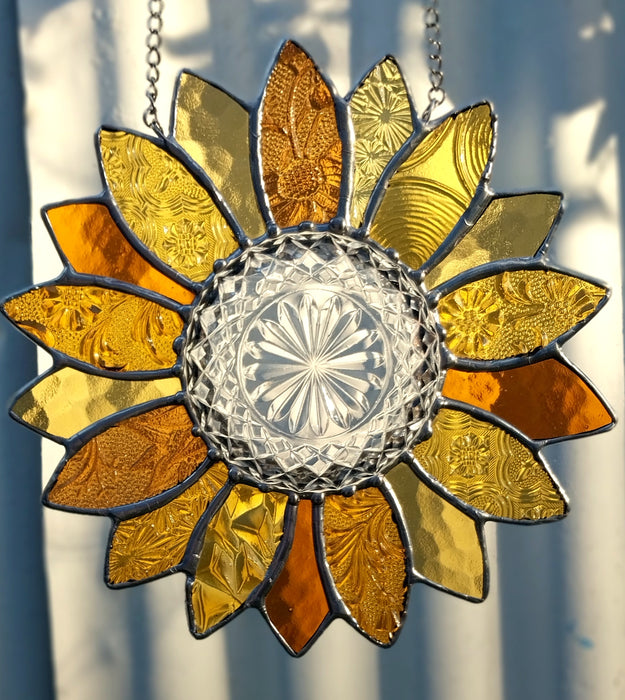 Available Saturday 13th june 3pm AEST Sunflower