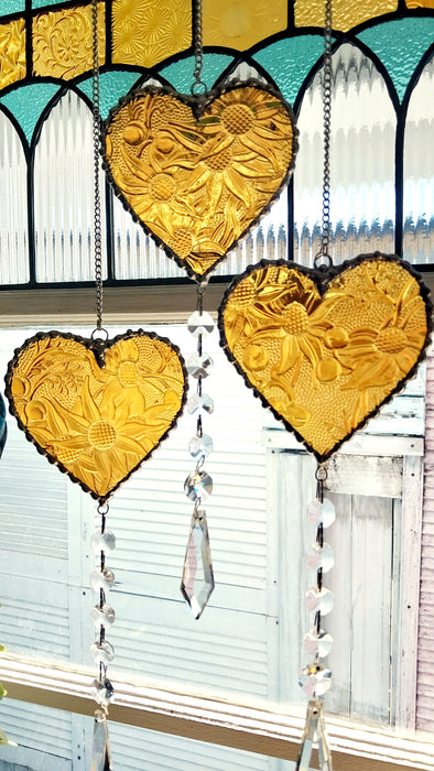 Available Saturday 13th of June 3pm AEST Heart of sparkling sunshine💛 Amber Flannel flower