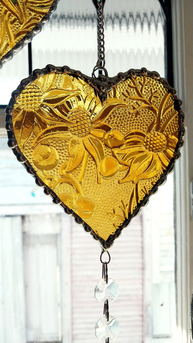 Available Saturday 13th of June 3pm AEST Heart of sparkling sunshine💛 Amber Flannel flower